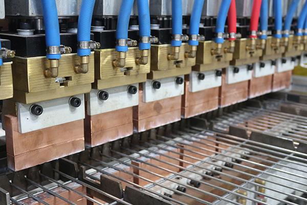 HWASHI Automatyczna sieć drutowa Panel Klatka spawania Linia maszynowa do wytwarzania spawanej sieci drutowej 2