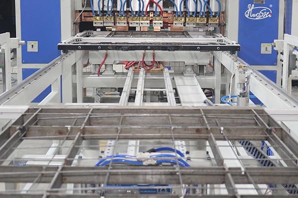 Linia produkcyjna skraplacza do rur chłodniczych Maszyna, spawarka i giętarka 6